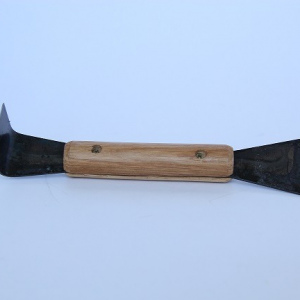 Стамеска пасечная с деревянной ручкой